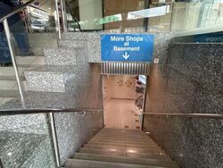 Sim Lim Tower (D8), Shop House #613723411